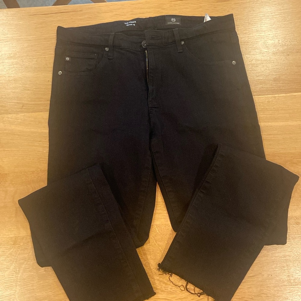 AG (Adriano goldschmied) The Prima cigarette leg jeans.
Dark black. Size 29R.